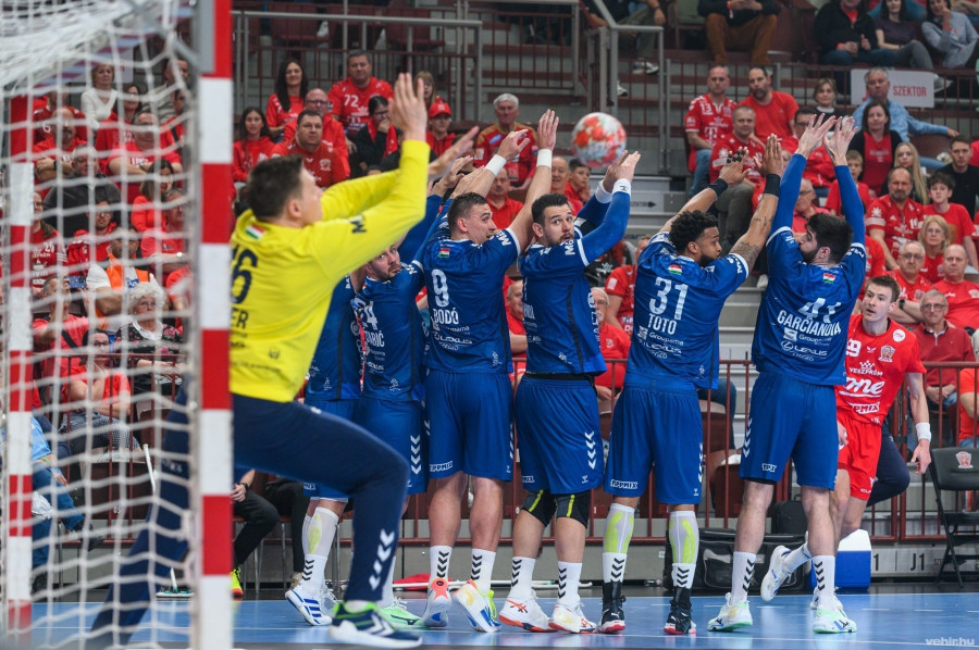 MIkler Roland jövőre is bizonyíthat a szegedi fal mögött