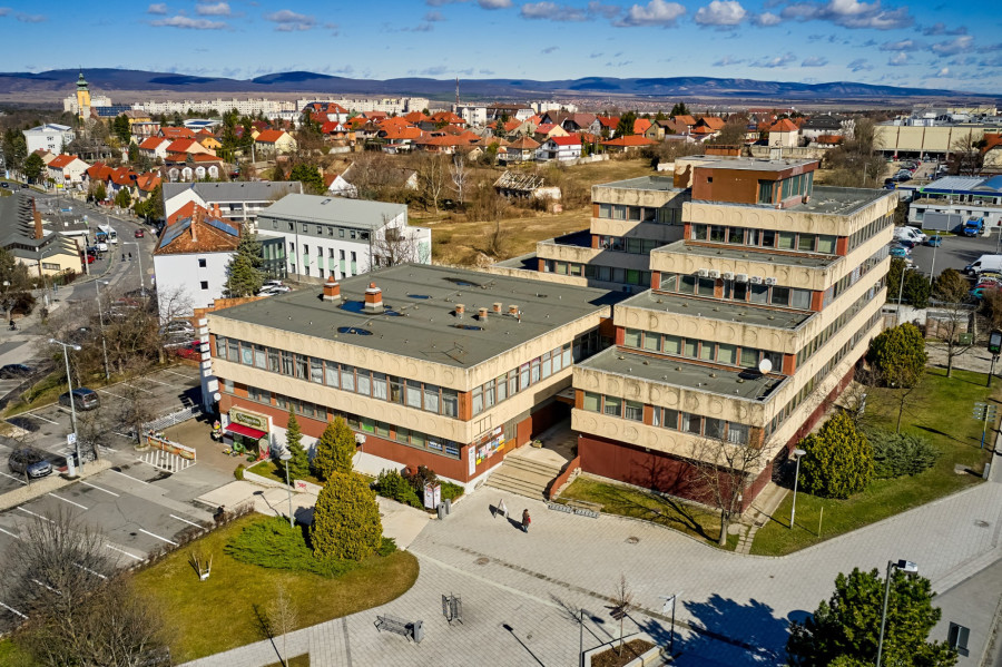 Az SZMT-székház és környékének sorsáról a veszprémieket is megkérdezik (fotó: Domján Attila / vehir archív)