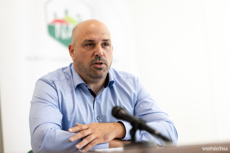 Sövényházi Balázs