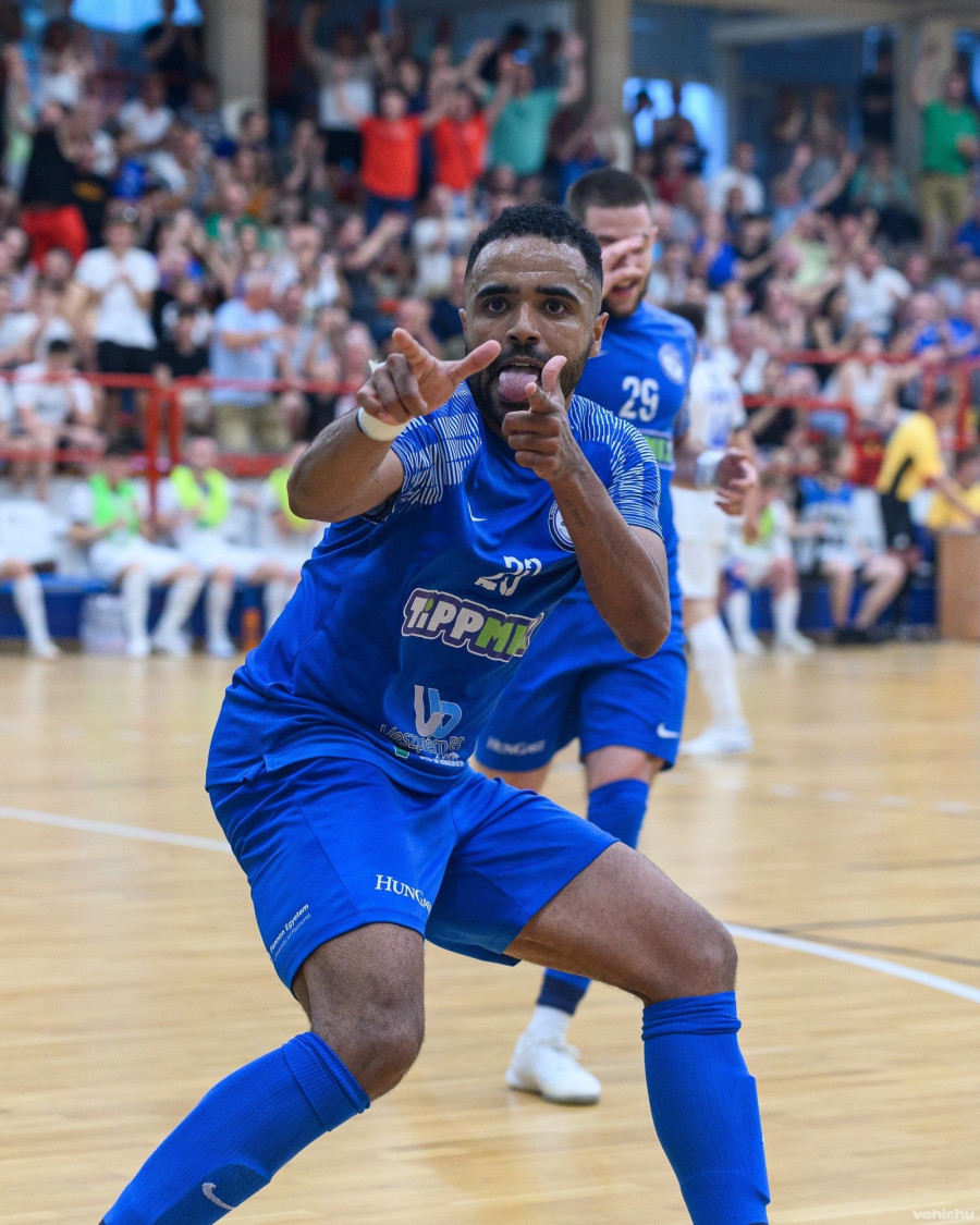 Hosszabbított a közönségkedvenc brazil