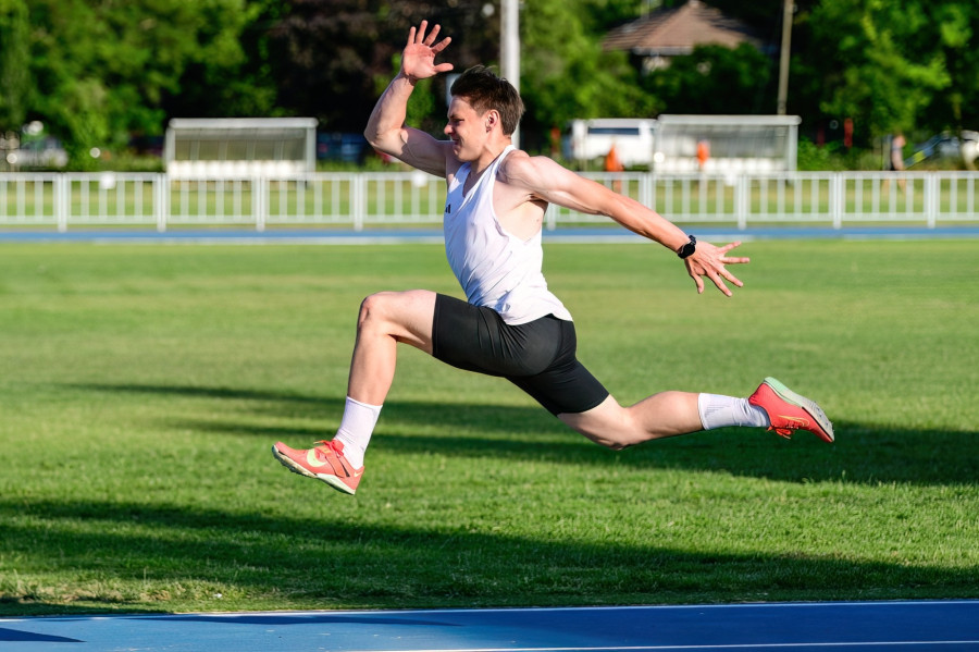 Horváth Botond két versenyszámban is bajnoki címet szerzett - Fotó: VEDAC