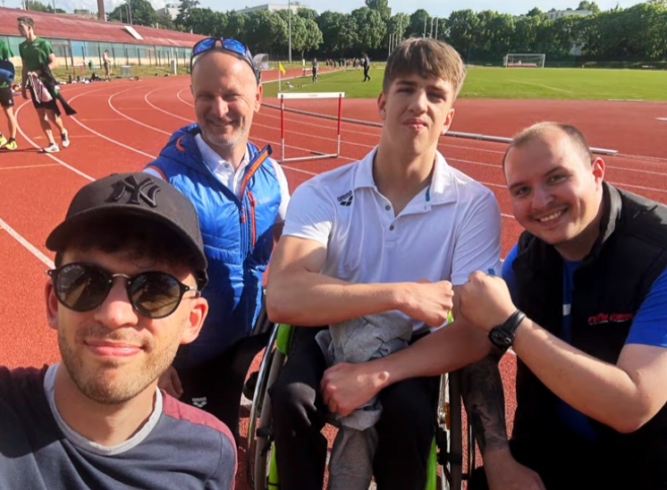 A készítők és a film szereplői - balról jobbra: Máhl Kornél, Hencsei László, Birnbauer Botond, Simon Dániel