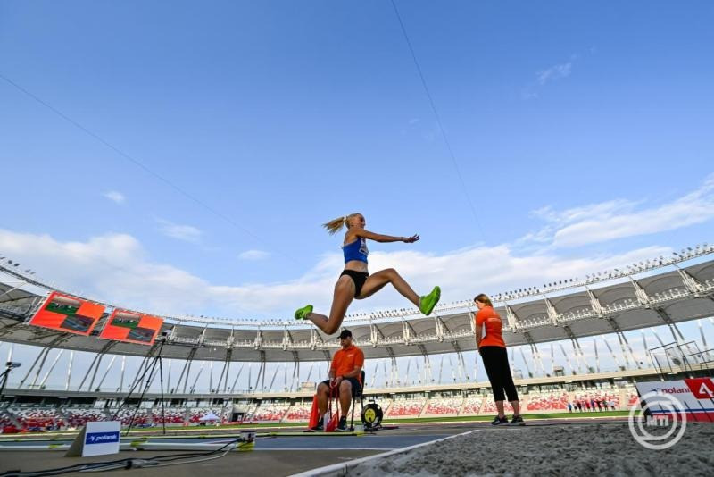A későbbi győztes Bánhidi-Farkas Petra Beáta az atlétikai országos bajnokság női távolugrásának döntőjében a budapesti Nemzeti Atlétikai Központban 2025. augusztus 2-án. MTI/Vasvári Tamás