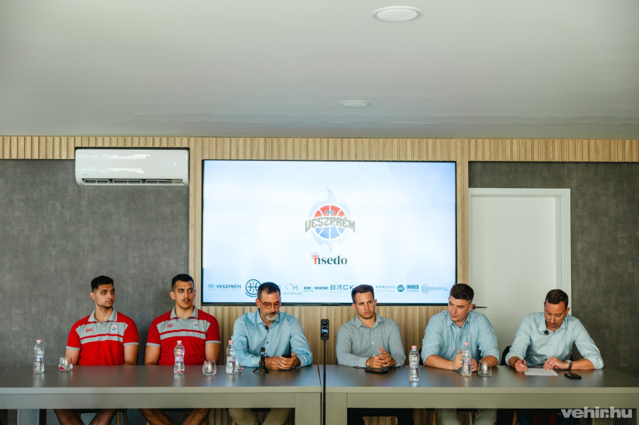 Kass Balázs, Bogdán Benedek, Naményi Miklós, Horváth Patrik, Naményi Márk és Domján Péter