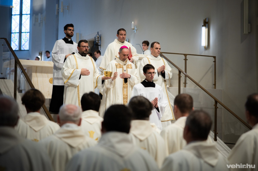 Dr. Udvardy György érsek úr