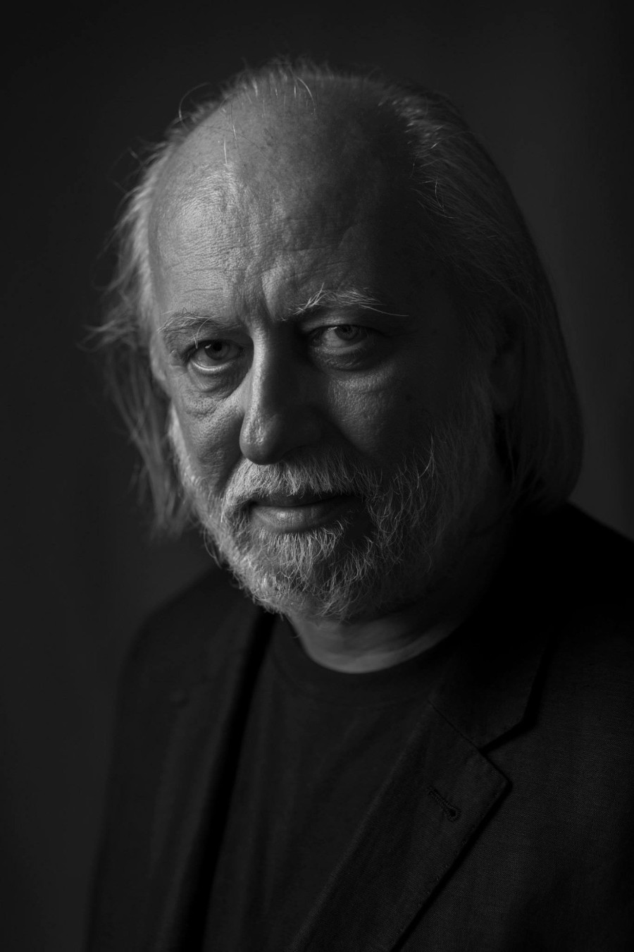 Krasznahorkai László (Déri Miklós felvétele)