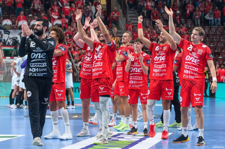 Szegedre látogat a Veszprém, parázs derbi van kilátásban (archív fénykép)