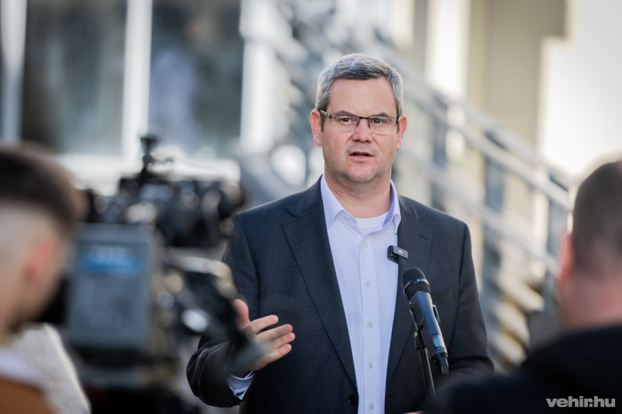 Takács Péter államtitkár