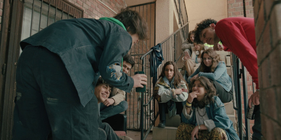 Bendó Zsuzsanna, Muchichka László - Csak ki ne derüljön