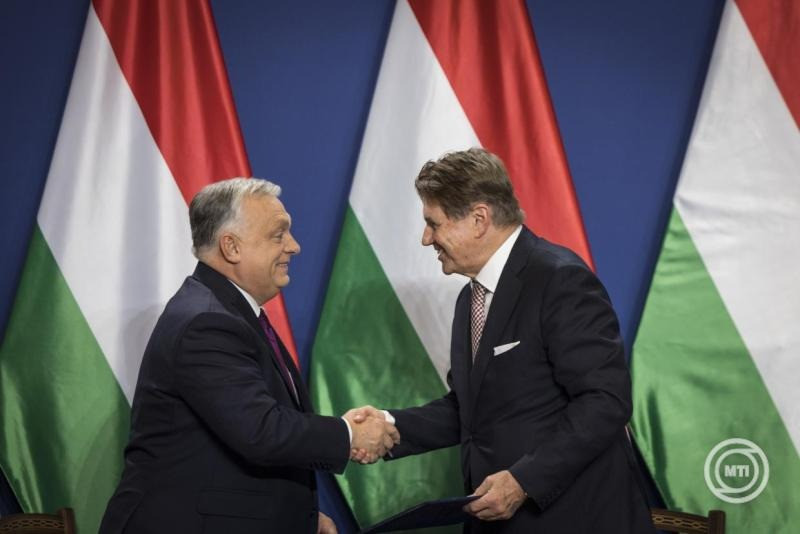 Orbán Viktor és Nagy Elek (MTI / Miniszterelnöki Kommunikációs Főosztály / Kaiser Ákos)