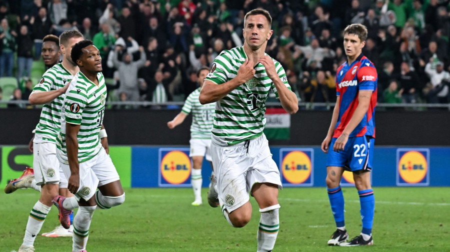 Aleksandar Pesic (j), a Ferencváros játékosa a gólja után a labdarúgó Európa-liga alapszakaszának elsõ fordulójában játszott Ferencváros TC - Viktoria Plzen mérkõzésen a budapesti Groupama Arénában 2025. szeptember 25-én. Ferencváros TC - Viktoria Plzen 1-1. MTI/Illyés Tibor