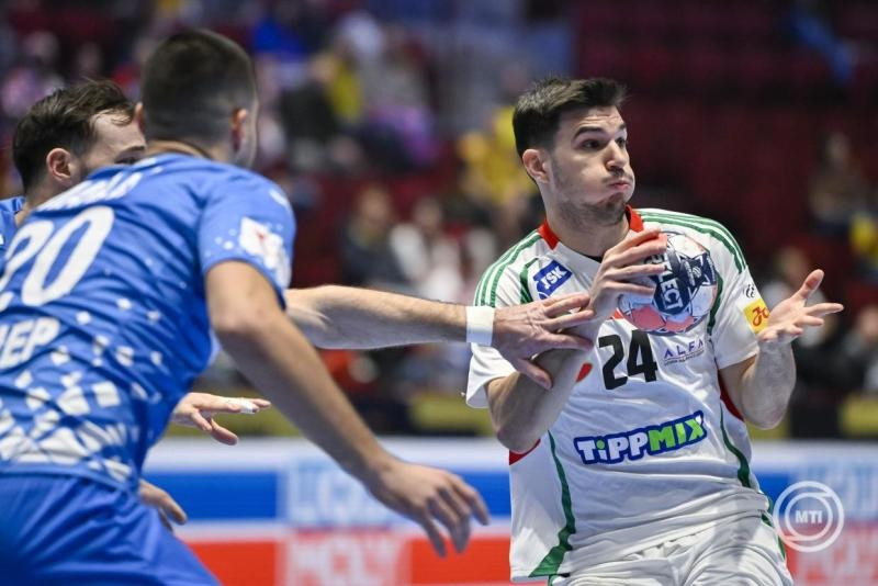 Fazekas Gergő a dán-norvég-svéd közös rendezésű férfi kézilabda-Európa-bajnokság középdöntőjének 4. fordulójában, a II. csoportban játszott Horvátország - Magyarország mérkőzésen a svédországi Malmö Arénában 2026. január 28-án. MTI/Hegedüs Róbert