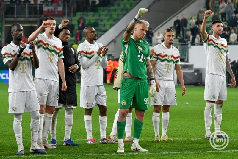 A Ferencváros játékosai ünneplik győzelmüket a labdarúgó Európa-liga nyolcaddöntős párharc Ferencvárosi TC - SC Braga első mérkőzése után a Groupama Arénában 2026. március 12-én. A Ferencváros 2-0-ra legyőzte a vendég Bragát. MTI/Koszticsák Szilárd