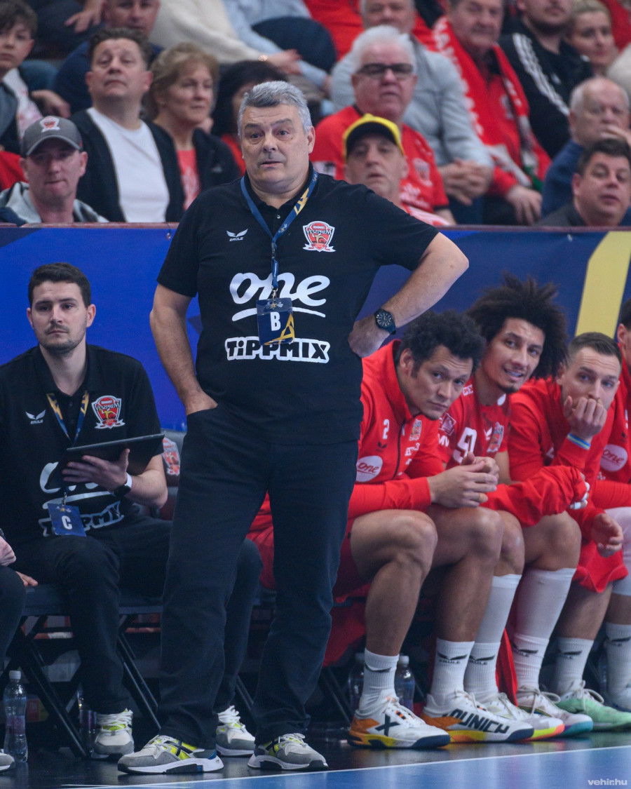 Xavier Pascual: Észnél kell lennünk!