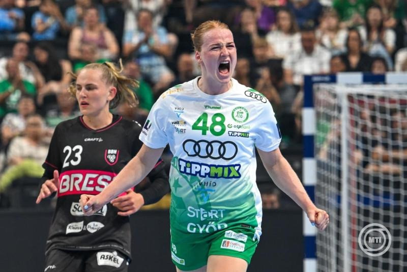 Dione Houshheer, a Győri Audi ETO KC (j) és Annika Lott, a Brest Bretagne játékosa a női kézilabda Bajnokok Ligája négyes döntőjének elődöntőjében játszott Brest Bretagne - Győri Audi ETO KC mérkőzésen a budapesti MVM Dome-ban 2026. június 6-án. MTI/Illyés Tibor