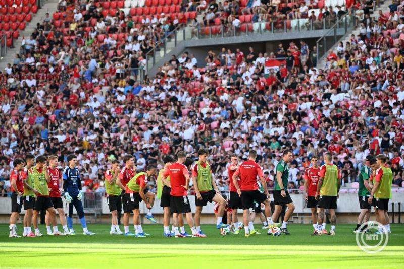 A magyar labdarúgó-válogatott edzése a debreceni Nagyerdei Stadionban 2026. június 8-án. A csapat másnap Kazahsztán ellen játszik barátságos mérkőzést. MTI/Czeglédi Zsolt